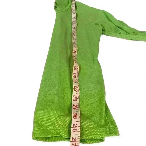 Patagonia Capilene lightweight base layer-moisture wick slim fit-Medium - Picture 2 of 4